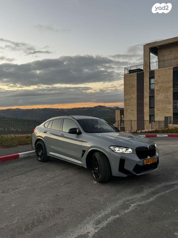 ב מ וו X4 M