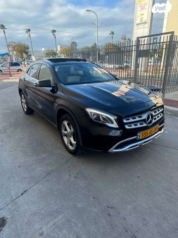 מודעת רכב מרצדס-בנץ GLA