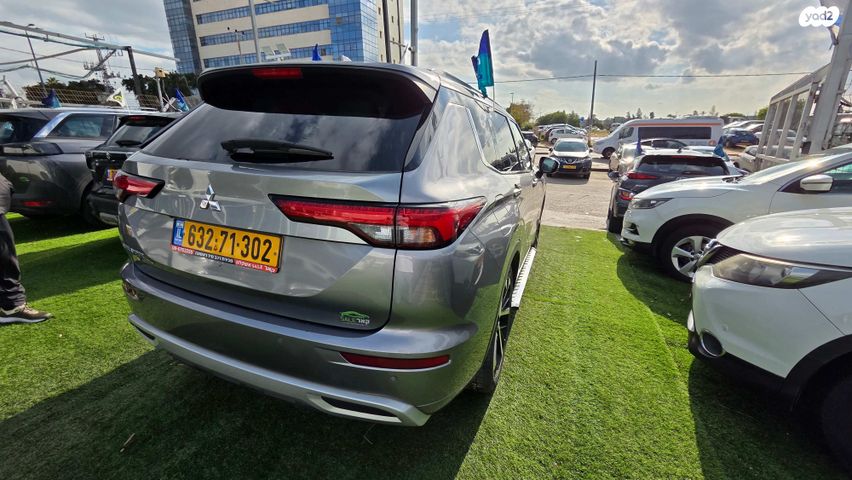 מודעת רכב מיצובישי אאוטלנדר 1