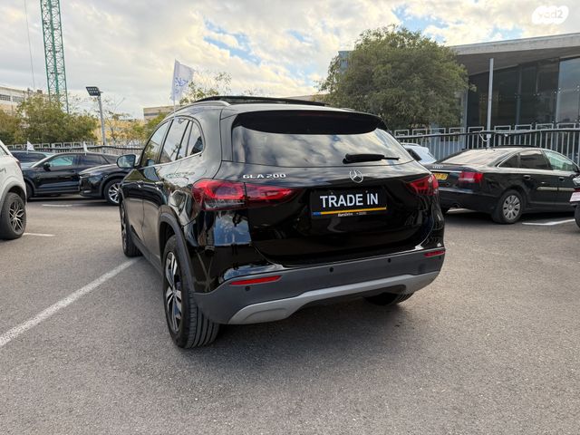 מרצדס-בנץ GLA