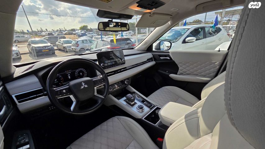 מודעת רכב מיצובישי אאוטלנדר 2