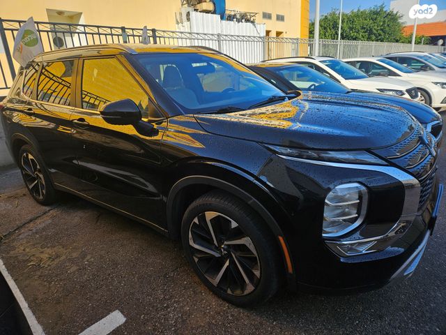 מיצובישי אאוטלנדר