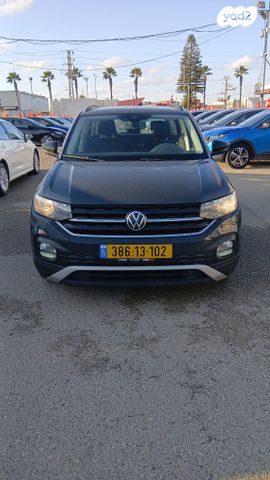 מודעת רכב פולקסווגן T-קרוס