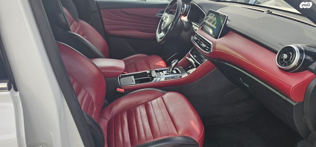 מודעת רכב אם ג'י EHS PHEV 2