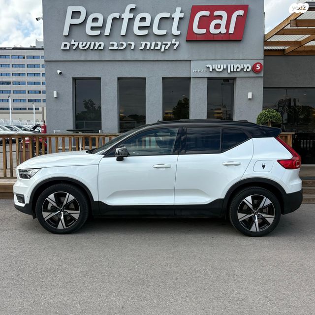 וולוו XC40