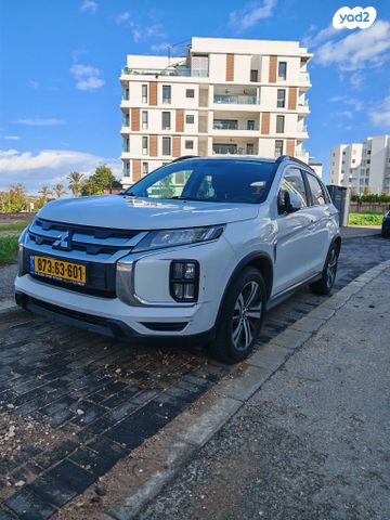 מודעת רכב מיצובישי ASX