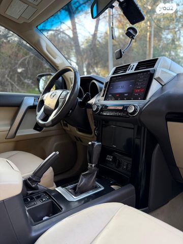 מודעת רכב טויוטה לנד קרוזר 1