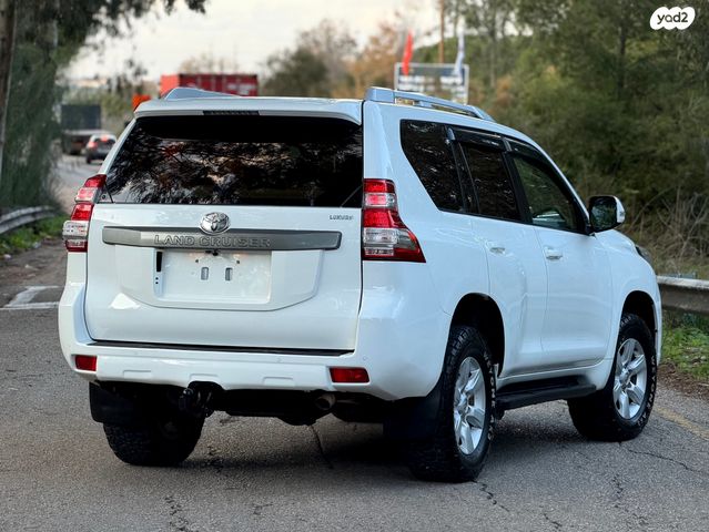 טויוטה לנד קרוזר