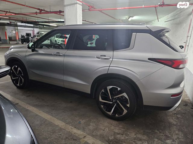 מיצובישי אאוטלנדר