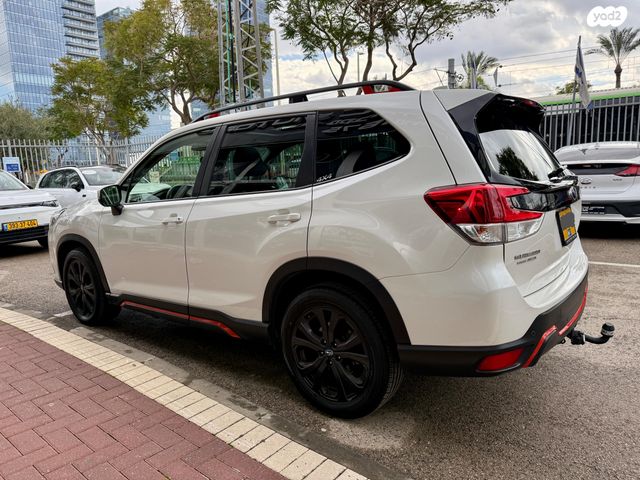 סובארו פורסטר