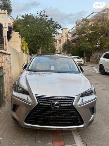 מודעת רכב לקסוס NX