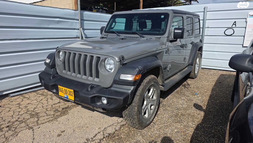 מודעת רכב ג'יפ רנגלר