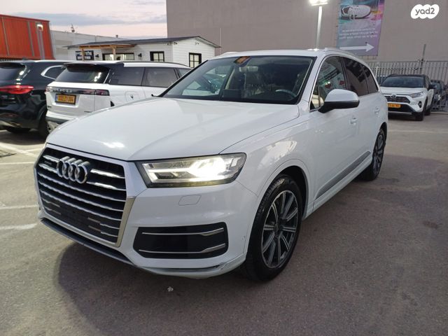 מודעת רכב אאודי Q7