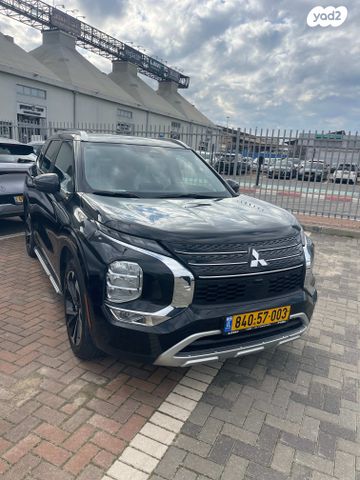 מיצובישי אאוטלנדר