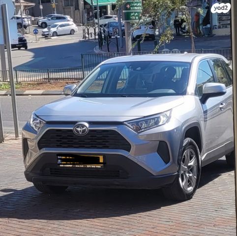 מודעת רכב טויוטה RAV4