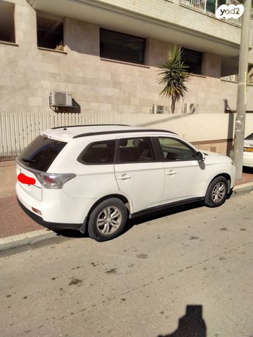 מיצובישי אאוטלנדר