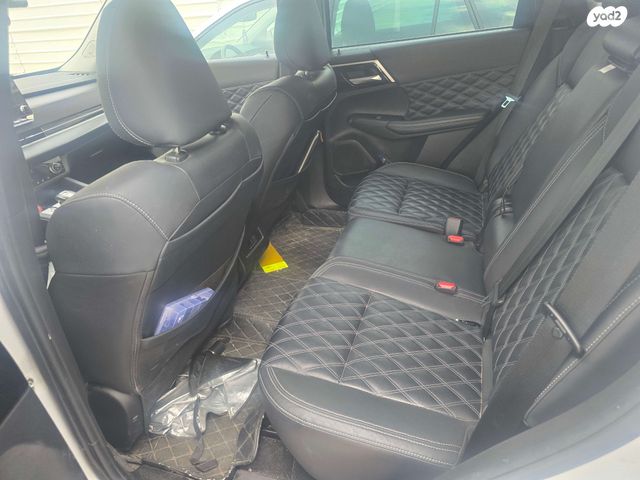 מיצובישי אאוטלנדר