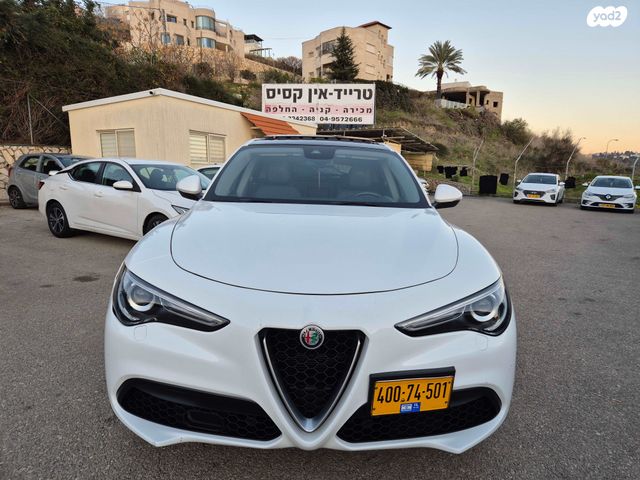 מודעת רכב אלפא רומיאו סטלביו