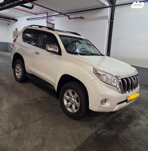 טויוטה לנד קרוזר