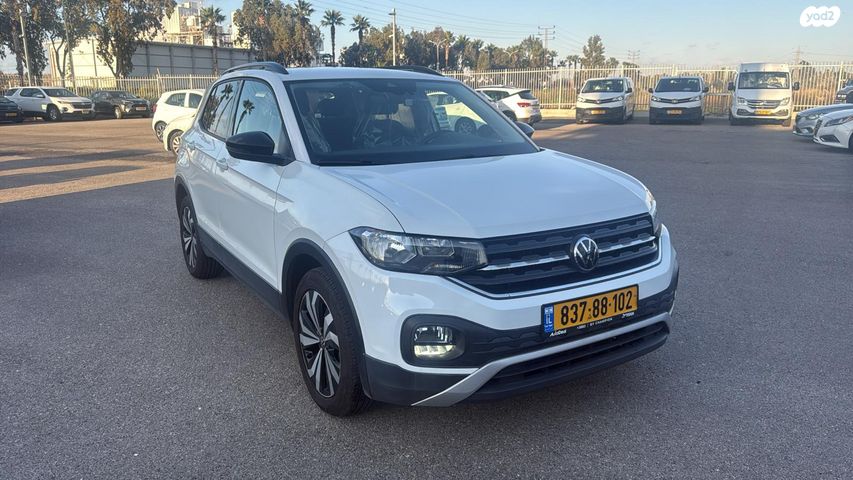 מודעת רכב פולקסווגן T-קרוס