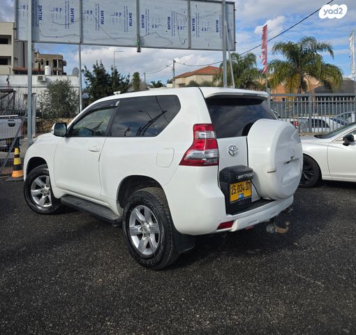 טויוטה לנד קרוזר