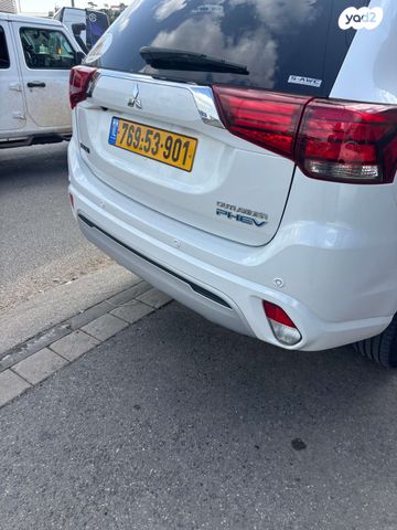 מיצובישי אאוטלנדר