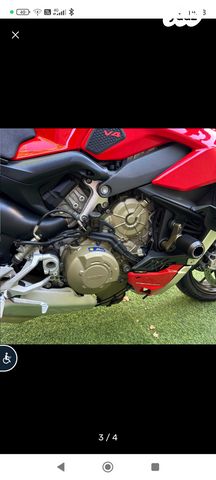 דוקאטי סטריטפייטר V4