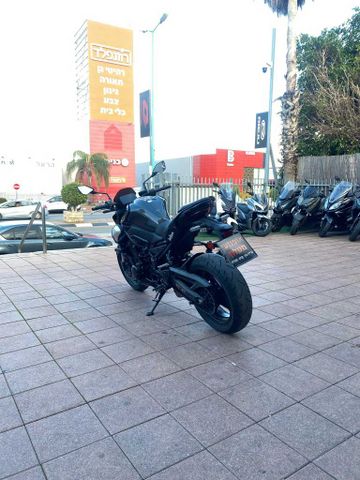 קאוואסאקי Z900