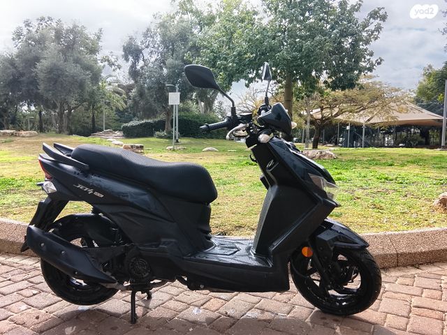 מודעת רכב סאן יאנג Jet 4 RX