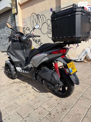 מודעת רכב פיאג'ו MP3 300 HPE 