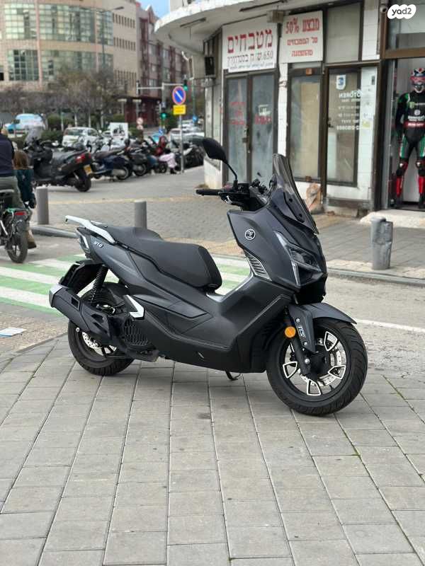 מודעת רכב VOGE SR1