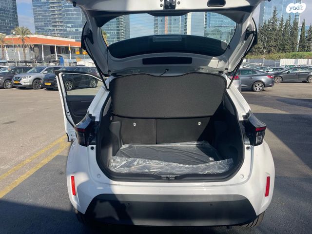 טויוטה יאריס קרוס