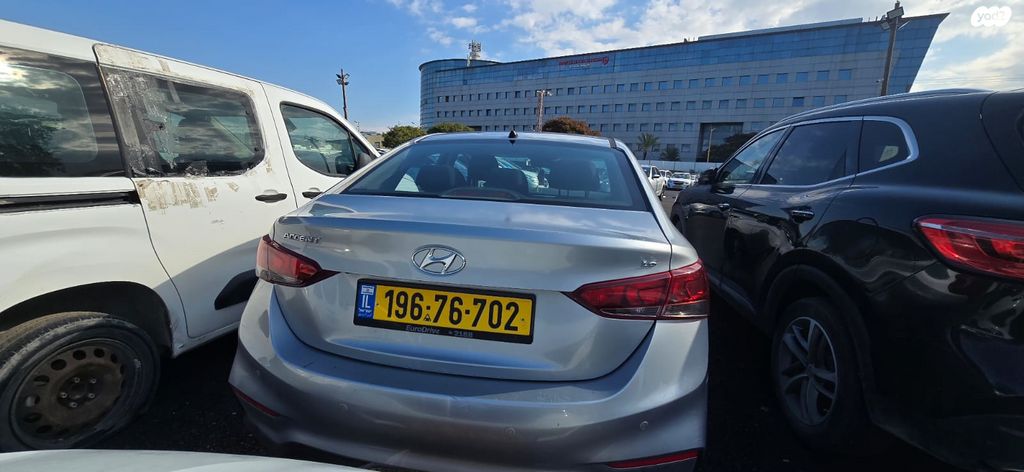 מודעת רכב יונדאי אקסנט i25 2