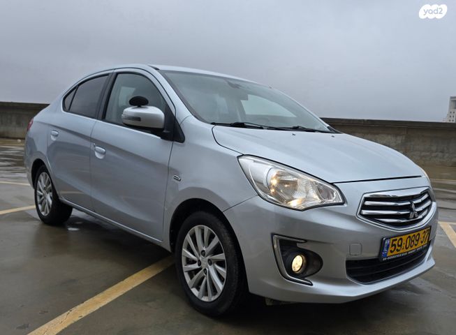 מיצובישי אטראז'