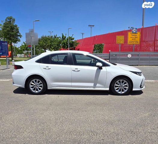 טויוטה קורולה