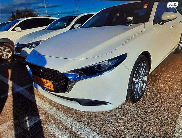 מודעת רכב מאזדה 3