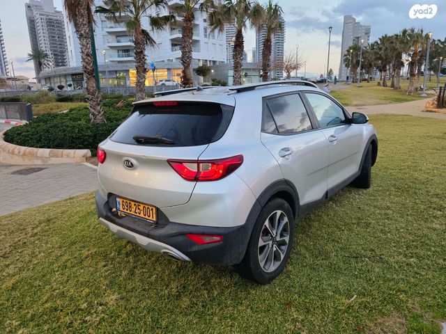 מודעת רכב קיה סטוניק