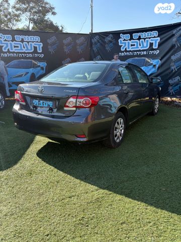 טויוטה קורולה