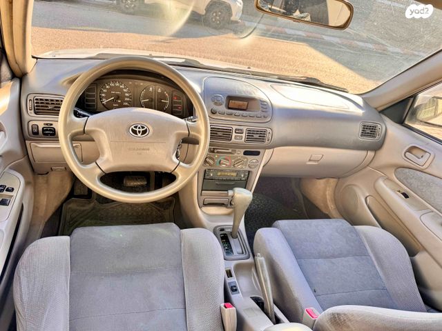 טויוטה קורולה