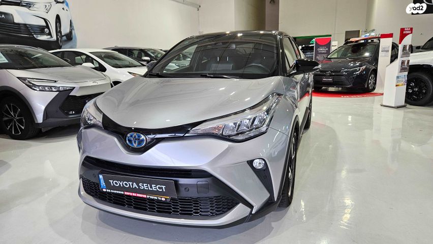 מודעת רכב טויוטה C-HR