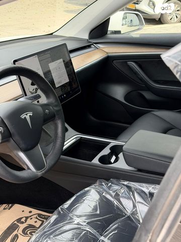 טסלה מודל 3