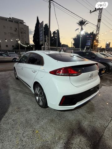 יונדאי איוניק