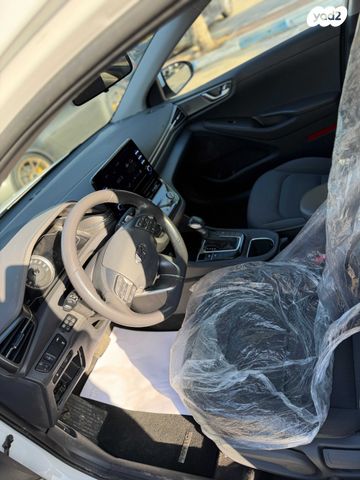 יונדאי איוניק