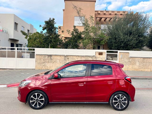 מיצובישי ספייס סטאר