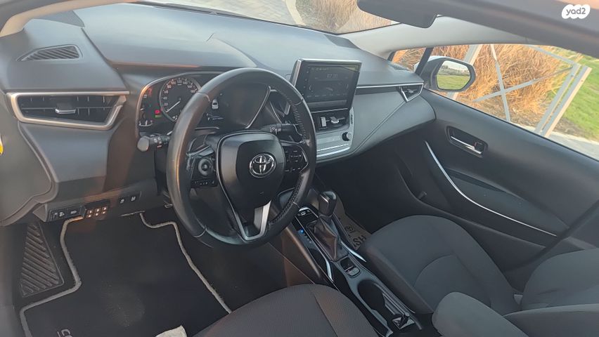 טויוטה קורולה