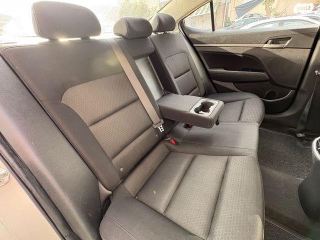 יונדאי אלנטרה