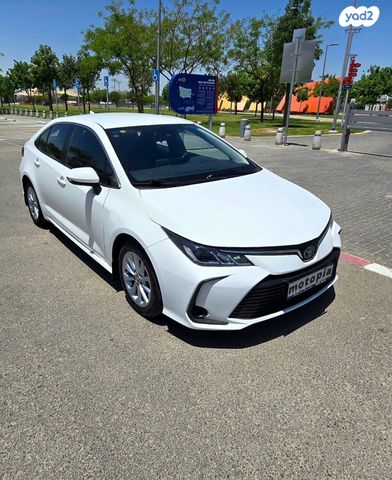 טויוטה קורולה