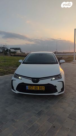 טויוטה קורולה