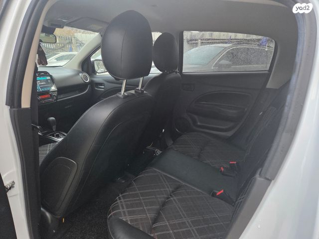 מיצובישי ספייס סטאר