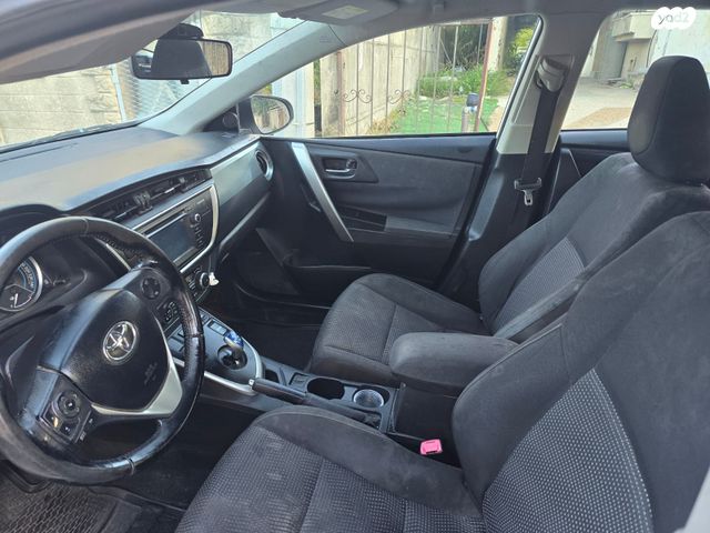 טויוטה אוריס